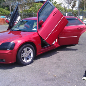 Ламбо двери ULD tuning Bolt ON на Dodge Magnum